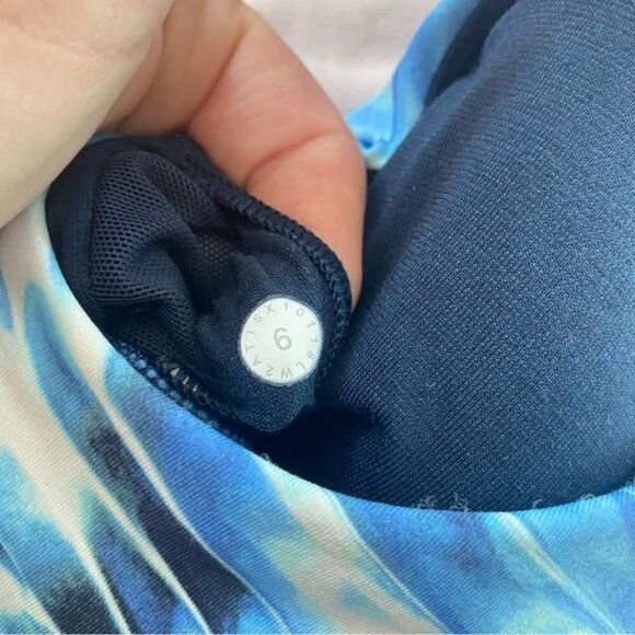Lululemon Time to Sweat Sports Bra in Tidal Multi Blue 6 - Picture 8 of 8